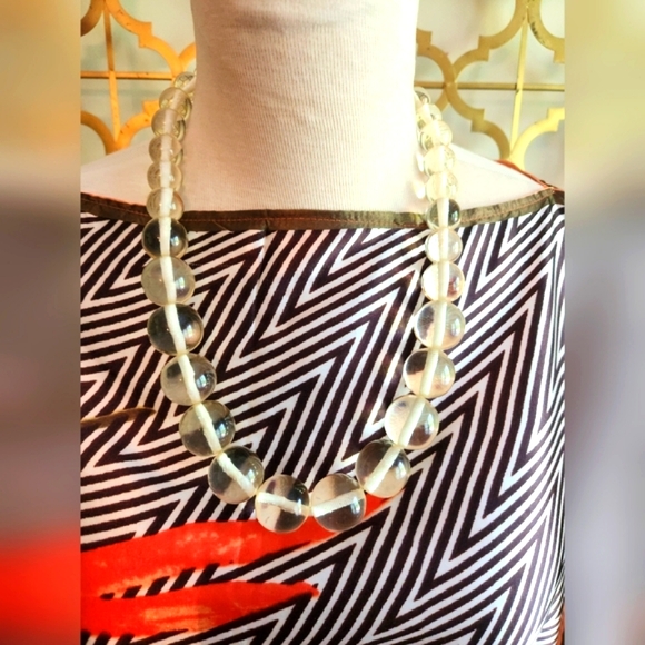 Chunky Acrylic Statement Necklace w/Screw Clasp - Rounds - Picture 1 of 15